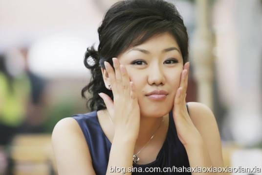 齐奇（中国内地女主持人，中央电视台社会与法频道节目主持人）