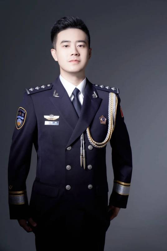 陈曦骏
