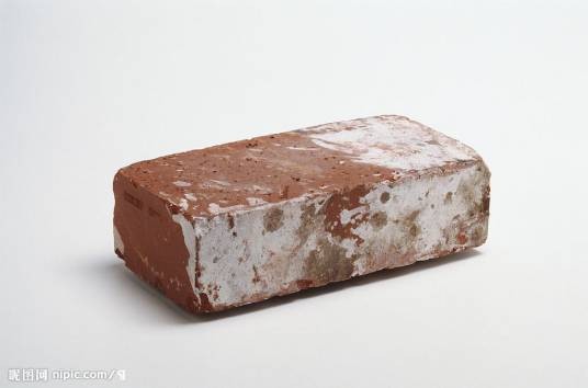 砖头（砌墙用的一种长方体石料）
