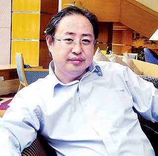 张美华(同济堂集团董事长兼总裁)