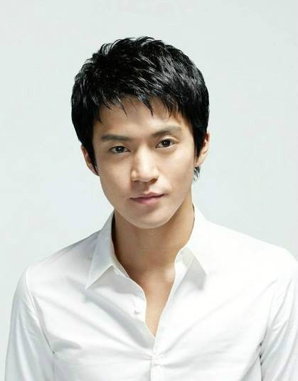 小栗旬（日本男演员、导演、声优）