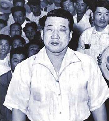 金斗汉（韩国组织暴力团的成员）