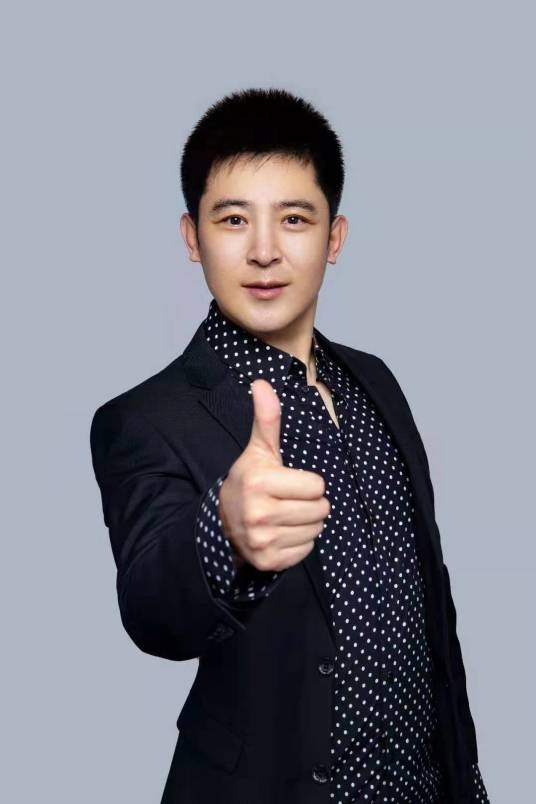 孙涛（中国内地男演员，总政话剧团演员）