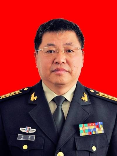 于昕（浙江省湖州军分区党委书记、政治委员）