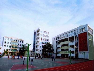 贵阳市第十八中学