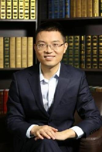 何小伟（对外经济贸易大学保险学院副院长）