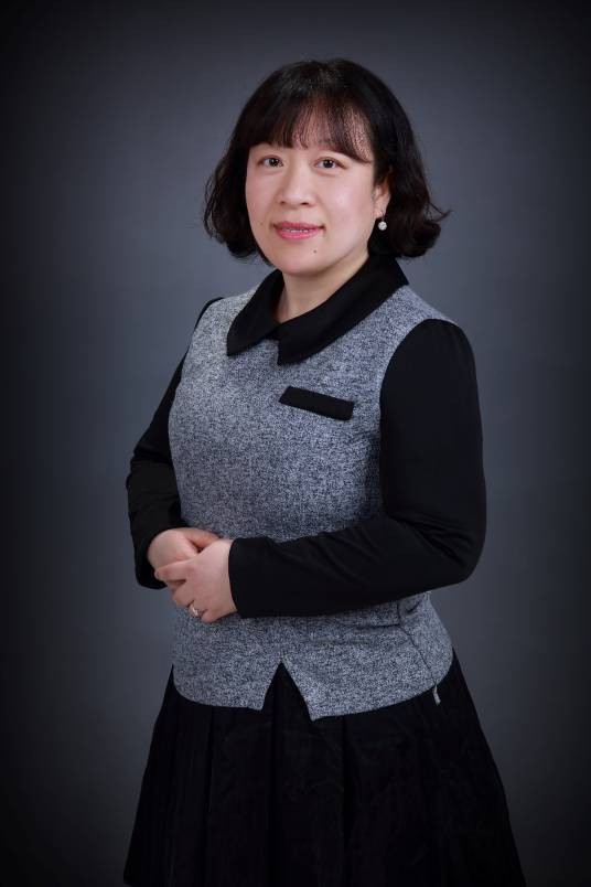 许蕾(中国传媒大学副教授)