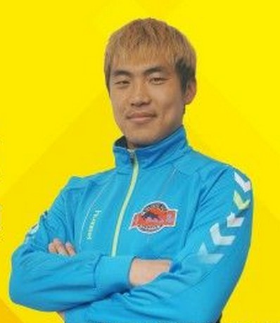 韩青松（中国延边足球运动员）
