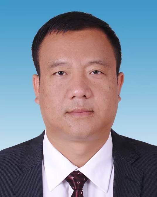周晓芳（云南省大理州鹤庆县委书记、云南鹤庆产业园区党工委书记）