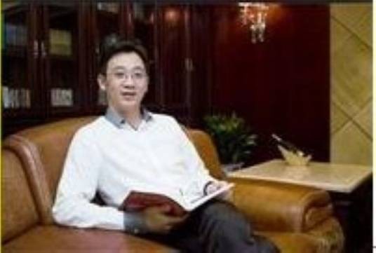 黄伟建(温州民间资本投资服务中心董事长)