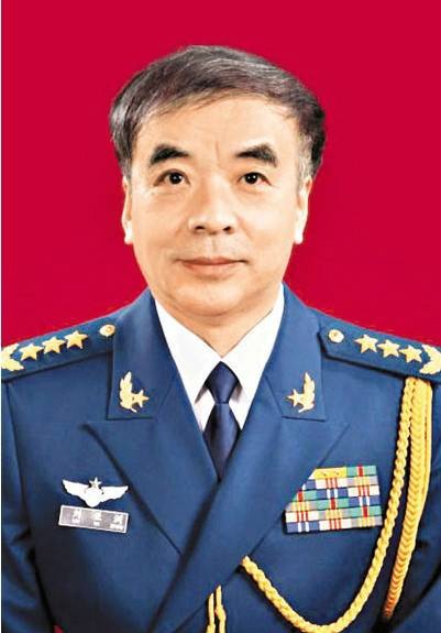 刘亚洲（第十八届中央委员、中国人民解放军国防大学原政委）