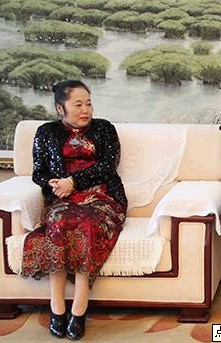 陈巧凤（尹明善的第二任妻子）