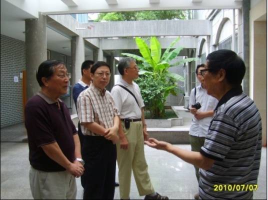 陈定昌（中国科学院院士、导航制导与控制专家）
