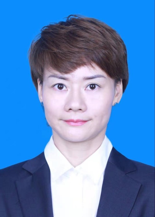 崔晓（湖南省张家界市委常委、市人民政府党组副书记、副市长）