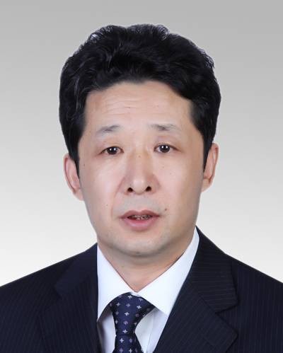 朱中华（山东省菏泽市政协副主席、党组成员，菏泽鲁西新区党工委书记）