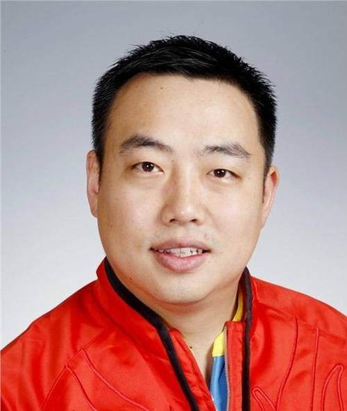 刘国梁（第十四届全国政协委员、乒乓球运动员、国际乒联第一副主席）