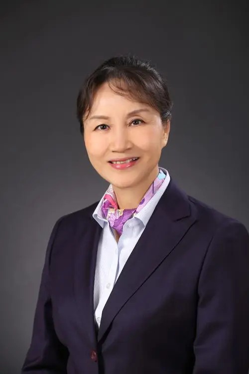 于芬（中国原跳水运动员，清华跳水队总教练）