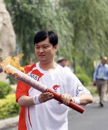 火炬手（在奥林匹克运动会火炬传递中传递圣火的人员）