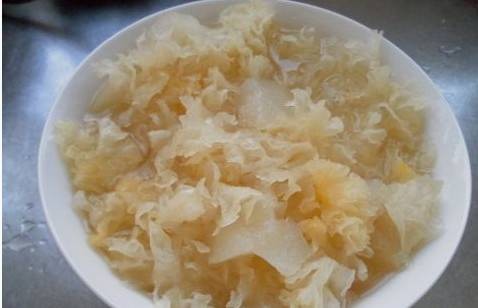 雪梨银耳汤