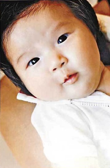 李晞彤（恒基地产主席李兆基的孙女）