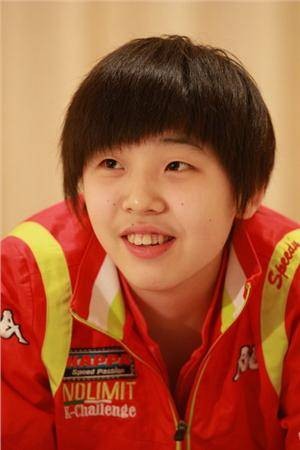 林叶（新加坡女子乒乓球运动员）