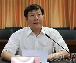 王常胜（山东省枣庄市委原常委、市委组织部原部长）