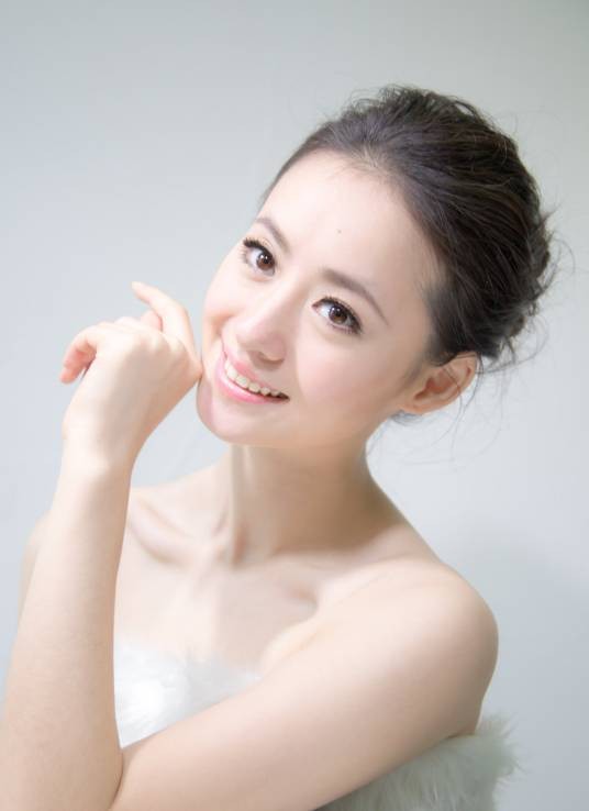 依灵（中国内地女演员）