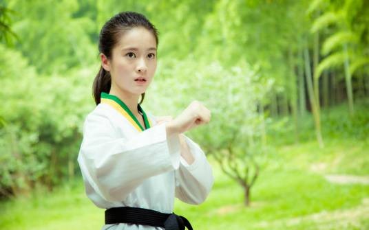 李恩秀(电视剧《旋风少女》中的角色)