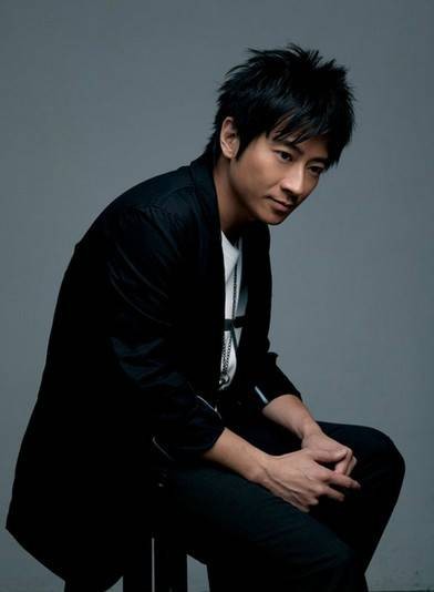 孙耀威（中国香港男歌手、演员、主持人）