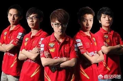 你如何看待有网友说:厂长当年对WE已经仁至义尽了,微笑被打退役是因为一款手游?