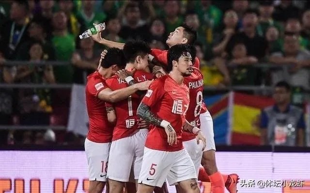 马德兴吐槽:恒大投机成性,靠归化!拿冠军也无意义!中超联赛已经变味!你同意吗?