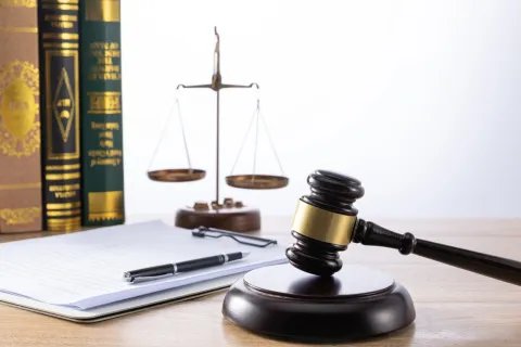 民事责任的构成条件及承担形式有哪些？