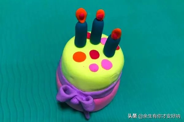 超轻粘土生日蛋糕教程?
