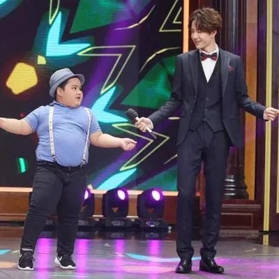 为什么王一博可以主持天天向上?