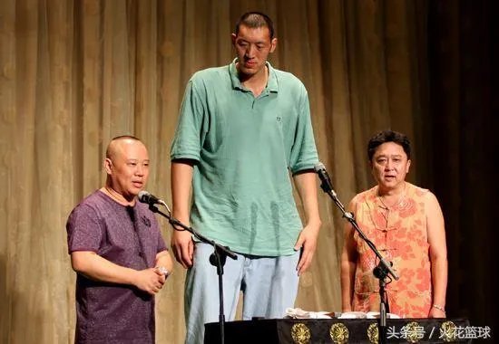 孙明明和姚明哪个高