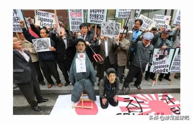 安倍晋三在祭拜了靖国神社以后,大批口罩订单被火速取消,你有何看法?