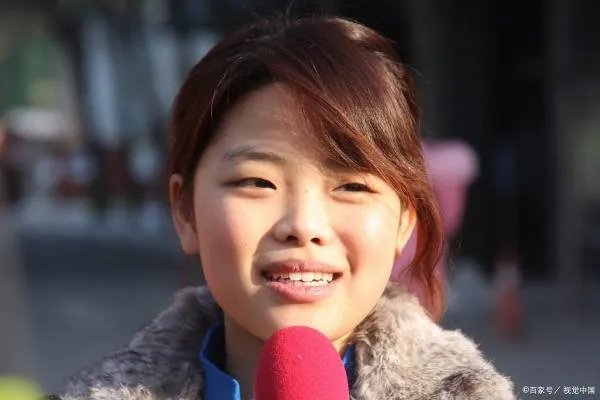 王莎莎已经28岁了,现在的她与儿时的她长相差距大吗?