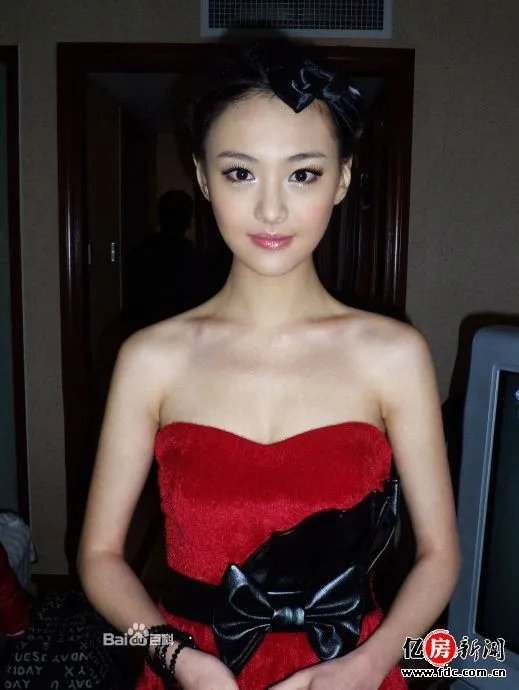 听说郑爽整容了,是真的吗? 我希望不是,你们觉得呢?