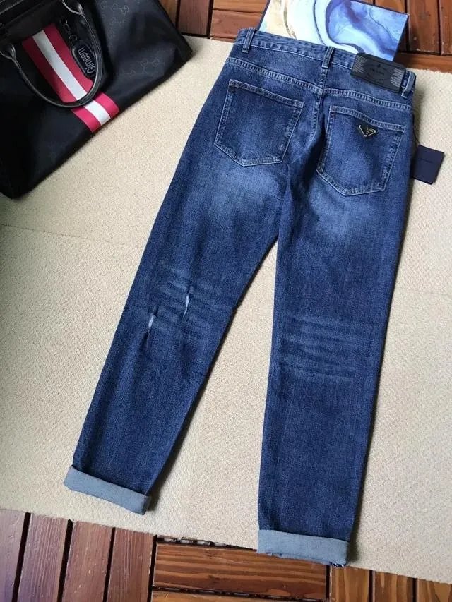 普拉达的服装风格是什么?