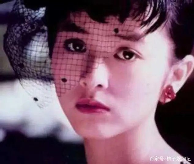 叶蕴仪是如何从一个“糖瓷娃娃”变成“玉奶奶”的?
