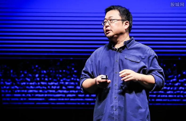 罗永浩准备做脱口秀 还透露直播带货特别赚钱