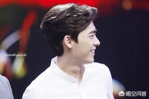 王思聪为什么最近和李易峰走得很近?