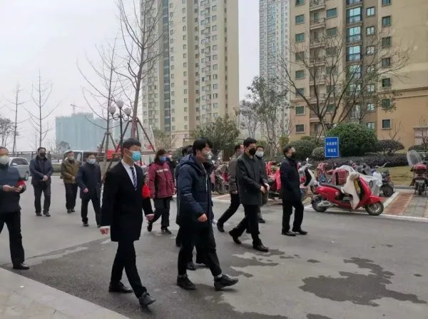 安徽宿州:3日内社会面不清零将问责,本轮疫情具体源头在哪?