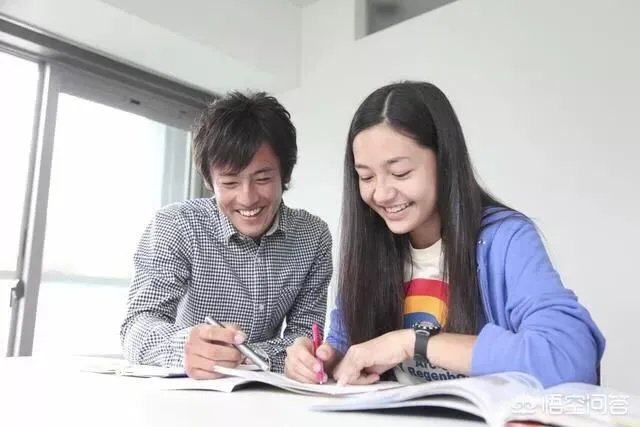 高三,和班主任吵架,桌子被撤了,想去小班,你们觉得我无理取闹么?