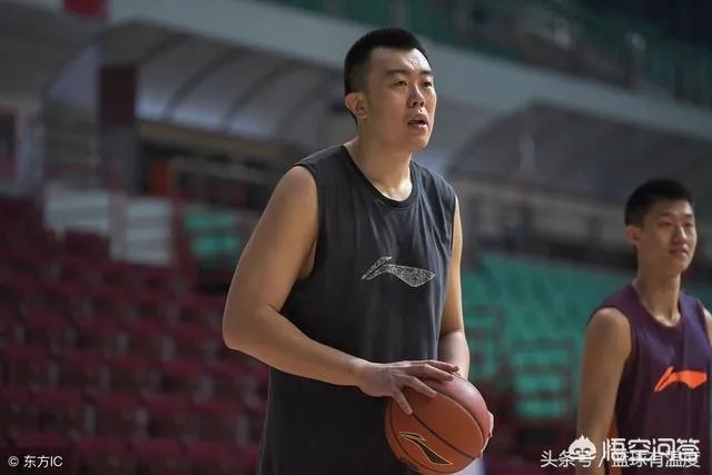 韩德君手掌骨折,出战成疑,辽宁队能不能拿下北京队?