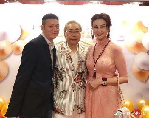 与林建岳离婚25年,谢玲玲为何会感谢婆婆呢?