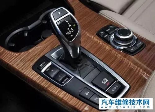 自动挡车上坡怎么操作?自动挡车上坡正确方法