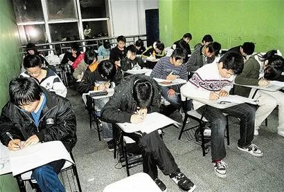 武汉学霸宿舍8人全成功保研，对此你怎么看？