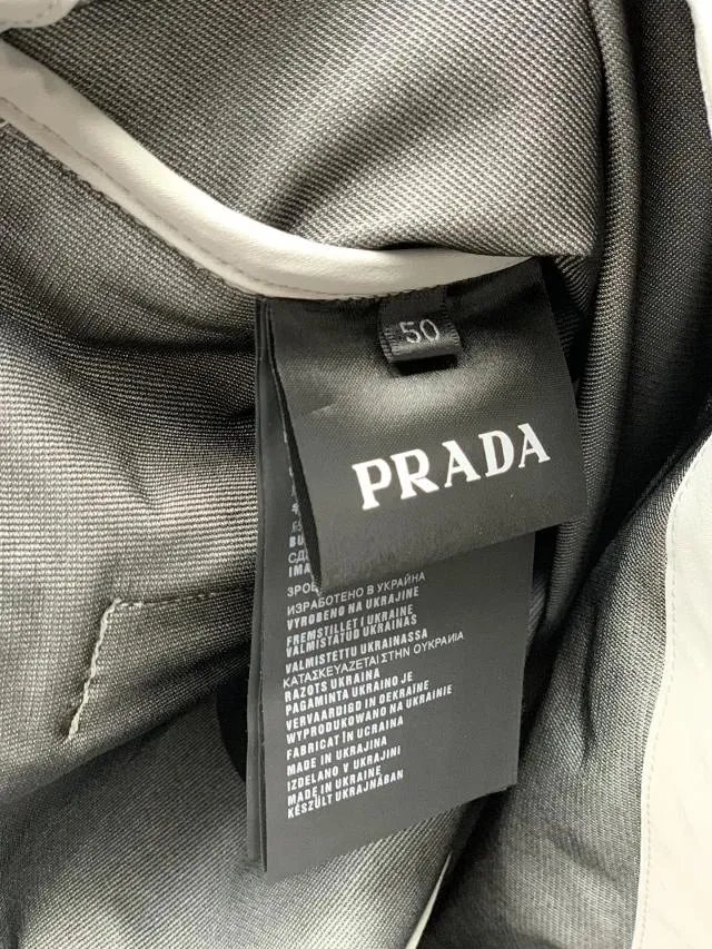 普拉达的服装风格是什么?