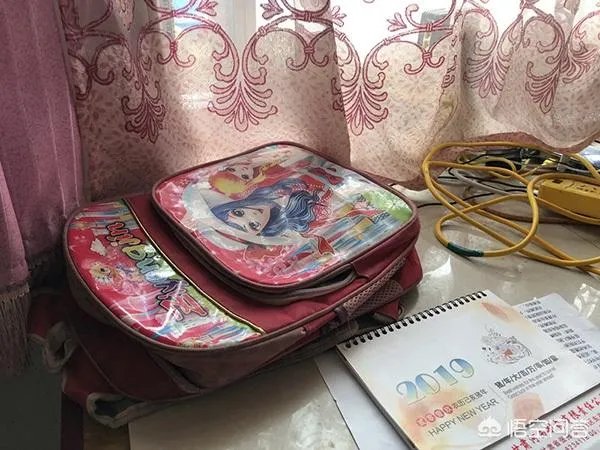 甘肃一老师指使两名男学生殴打8岁女孩致下体出血,你怎么看?